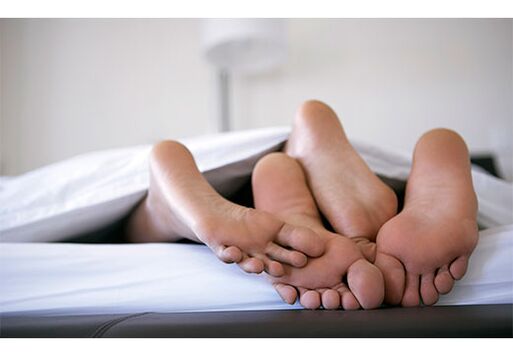 Główną drogą przenoszenia wirusa brodawczaka ludzkiego jest kontakt seksualny
